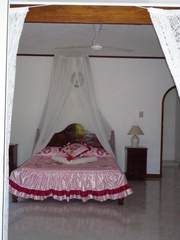 Chez Muriel Anse Volbert Village Chambre photo